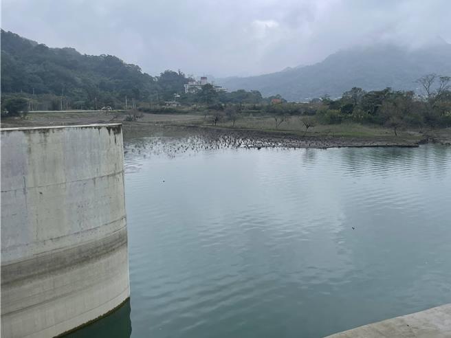 石门水库蓄水率跌破6成，北水分署表示，水情仍在预控范围。(吕筱蝉摄)