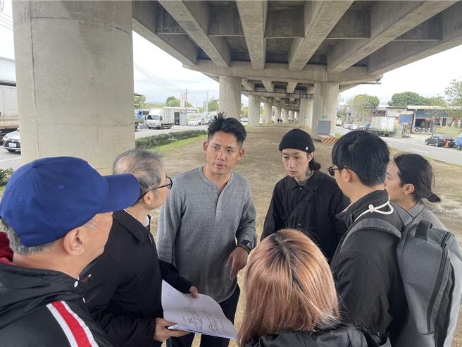 桃園台66橋下空間活化，平鎮區公所打造極限運動場。(彭俊豪提供／呂筱蟬桃園傳真)