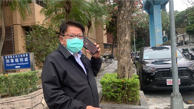 台北地方法院今下午开庭，潘孟安亲自北上出庭，并提出租约、匯款证明。（图赖佩璇摄影）