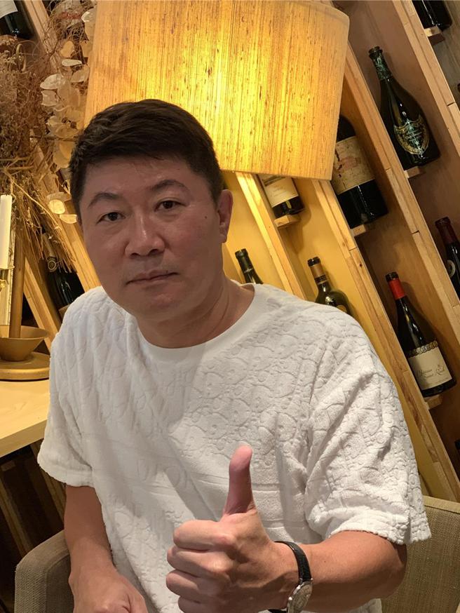 今年可望大丰收，估计将有200亿元新案陆续交屋入帐，业绩成长可期。图为皇普董事长苏永平。图／蔡惠芳