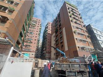 三重傾斜屋、北市4生受影響！教育局發慰問金並安置旅館