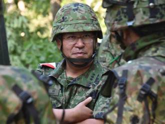日本自衛隊統合幕僚長過勞 已出院回家靜養