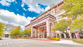 台首大退場 公家單位最快年中進駐