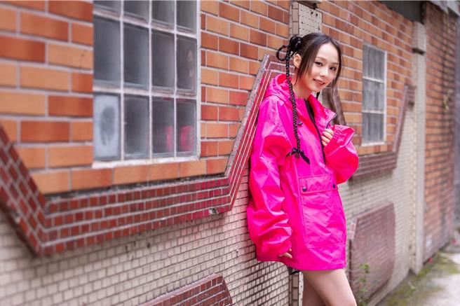 孙淑媚近来推出新专辑，打造亮眼新造型。（罗永铭摄）