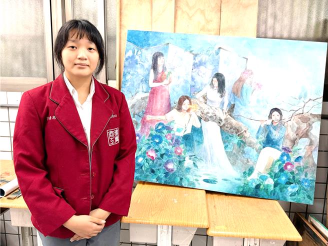 復興商工美術科高婧家以優異美術技能錄取國立清華大學藝術與設計系創作組。（新北市教育局提供）