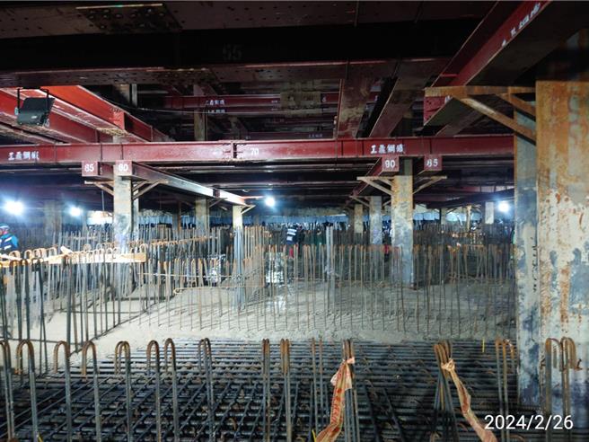 G08站結構底版混凝土澆置作業。(捷運局提供／蔡依珍桃園傳真)