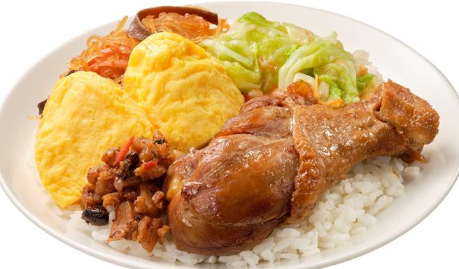 OKmart鐵道雞腿便當，89元。（OKmart提供／朱世凱台北傳真）