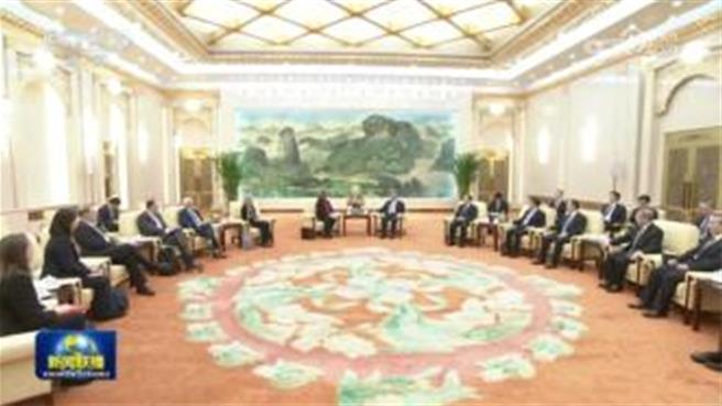 李强会见美国商会访陆团共盼发挥桥梁作用。（大陆央视）