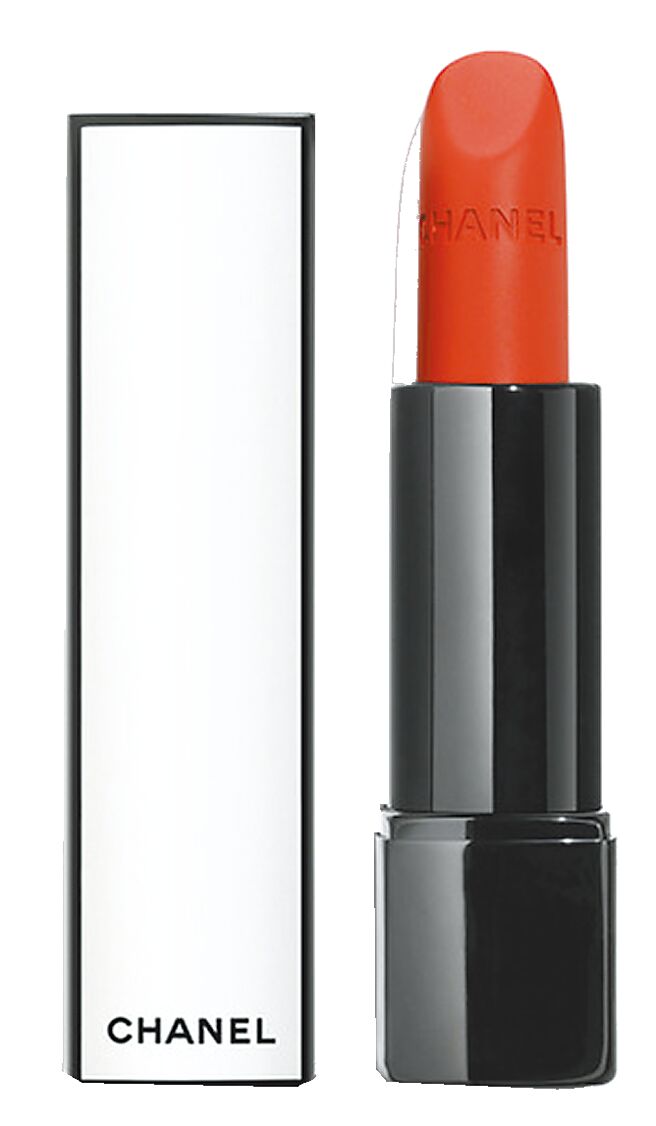 香奈兒超炫耀絲絨脣膏不眠之夜限定版01:00，1650元。（CHANEL提供）