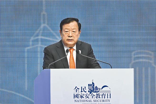 中共中央港澳工作办公室主任、大陆国务院港澳办主任夏宝龙28日结束7日访港行程。（中新社资料照片）