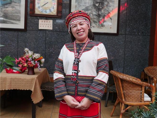 泰兴国小校长卢晓玲走马上任新任原民处长。（卢晓玲提供／李京升苗栗传真）