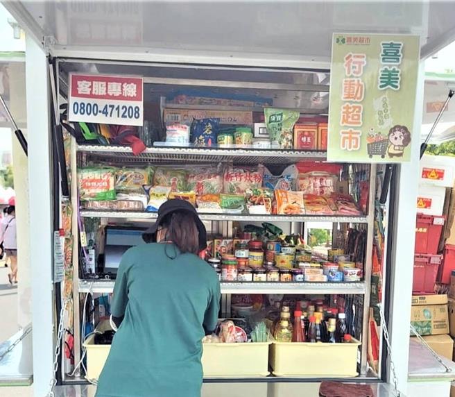 45歲的小田離開職場8年，透過勞動部推動的「婦女再就業計畫」，得以重返職場並獲得再就業獎勵金。(中彰投分署提供)