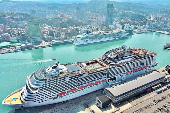 基隆港2月29日迎來雙輪會，單日進出口人次也突破1.4萬人。（基隆港務分公司提供／張志康基隆傳真）