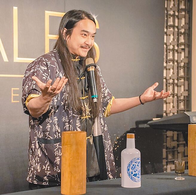 網紅魔術師「幻術師大仙」呼籲大家尊重表演者，勿別拿人心血來開玩笑。（摘自臉書「幻術師大仙-Daxien the illusionist」）