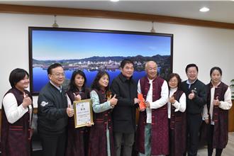推廣母語 鍾東錦表揚2023年客語教學績優學校及人員