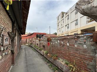 太平社區「狗屎巷」變藝術長廊 鐵雕作品活化地方風采