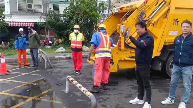 台东市公所今天起试办为期3个月「定点定时垃圾清运」。（读者提供／蔡旻妤台东传真）