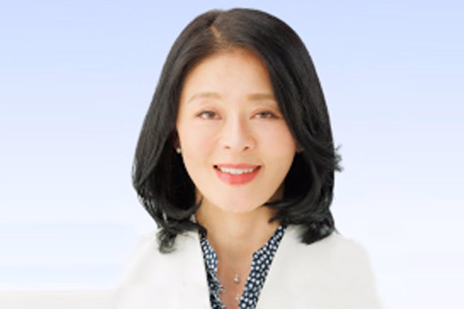 日本执政自民党岩手县已婚议员广濑惠的资料照。（日本参议院官网）