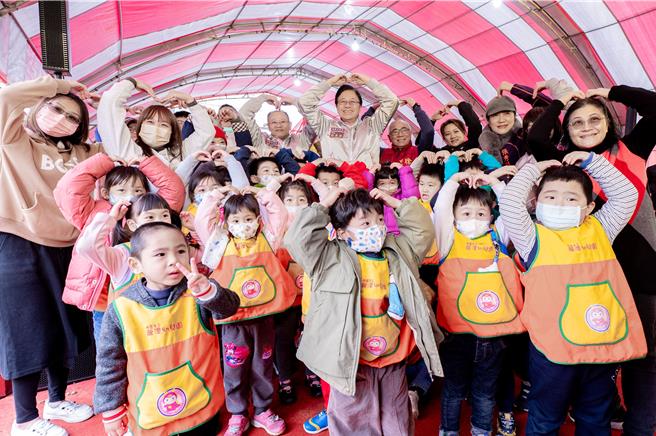 桃园市龙潭区兴建社福馆，预计明年7月完工，后续由妇幼发展局管理使用。（桃市府提供／蔡明亘桃园传真）