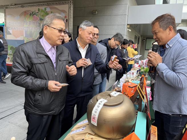 六龟区新发社区的山茶已透过农村再生政策打响名号（图片来源：高雄市农业局提供）
