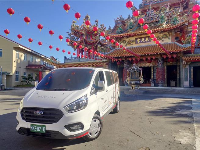 嘉義市幸福巴士是7人座通用（無障礙）車輛。（嘉義市政府提供／廖素慧嘉市傳真）