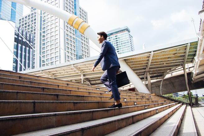 生肖属鼠、虎、蛇和猴的人小时候可能因各种原因被看不起，但长大后能凭藉自身实力跌破眾人眼镜。 (示意图:shutterstock/达志)