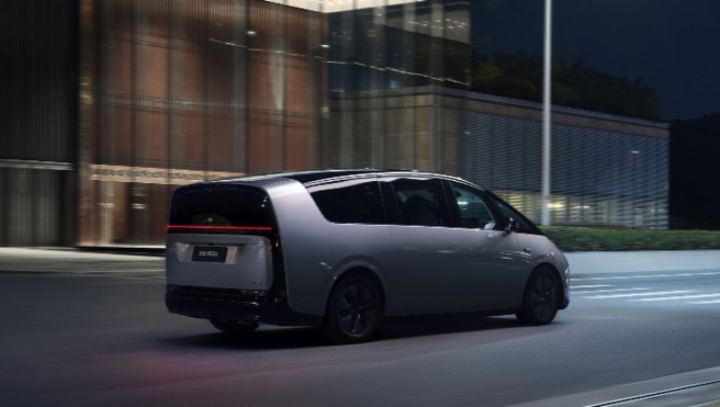 理想MEGA风阻系数为0.215，为全球风阻系数最低的MPV。（翻摄理想官网）