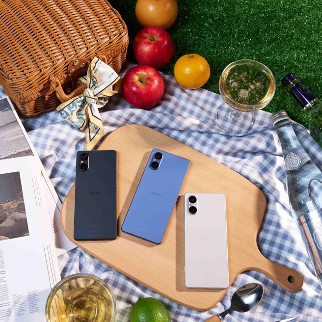 Sony推出Xperia全系列春季购机优惠活动，图为旗舰Xperia 5 V。（Sony提供／古明弘台北传真）