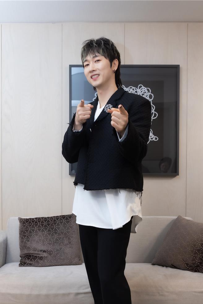 张佑赫出道28年脸蛋和体态都维持得相当好。（ON INN ASIA提供）