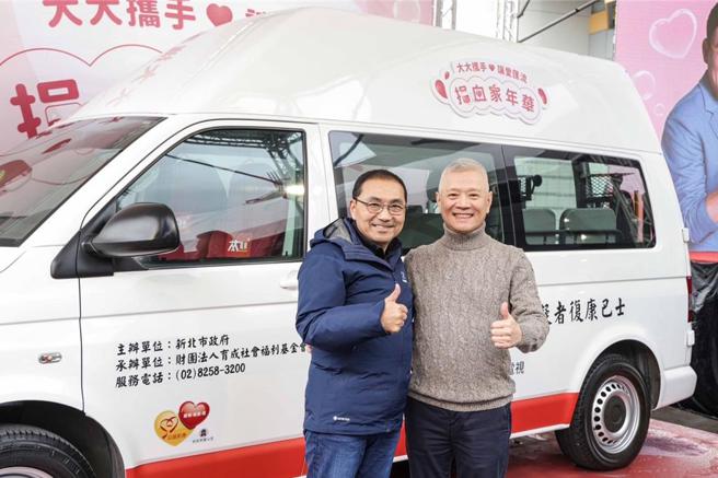 大大数位基金会号召捐血传爱，基金会董事长戴永辉盛邀新北市长侯友宜出席。图／大丰电提供