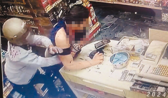 利剪猛刺杂货店老板 动机曝光！恶嫌：为了练习杀人