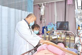 彰化小姊妹昏迷第10天！家扶社工探望鼓励 惊见姊眼角泛泪