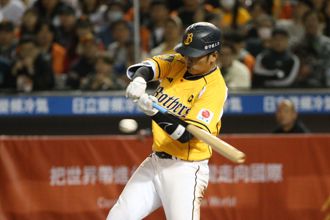 巨人交流賽》37890人進場破紀錄 王威晨好感動