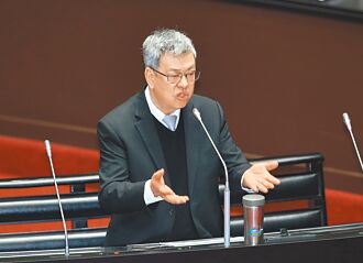 綠酸夏立言現代吳三桂 藍轟抹紅