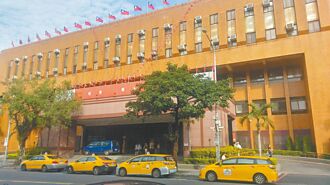 涉瑞軒內線交易 董座吳春發、長子起訴