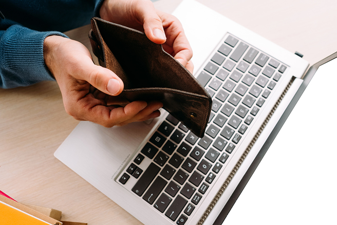 张子龙大学毕业后，才知道爸爸过去20年一直在装穷，如今自己是公司抖音部门的负责人，逐步瞭解和掌握家族企业的营运环节。(图:shutterstock/达志)