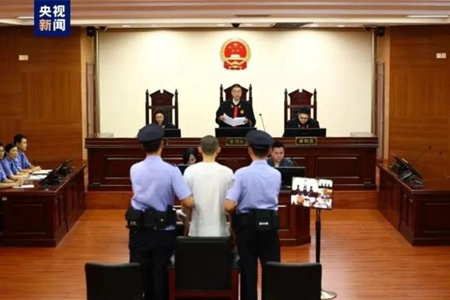 北大學霸弒母藏屍逃亡當牛郎案陸死刑覆核裁定書不論吳謝宇有無知覺失調。（大陸央視）