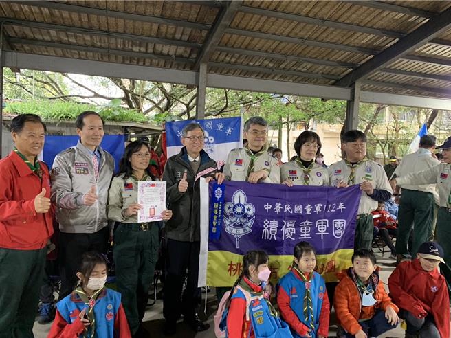 桃園市童軍會2日在石門營地舉行三五童軍節慶祝大會，齊聚800多人參與。（教育局提供／蔡明亘桃園傳真）