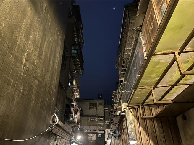 当地里长指简母自己有工作，就算有需要政府也会介入，没有善款需要。（刘玮晴摄）