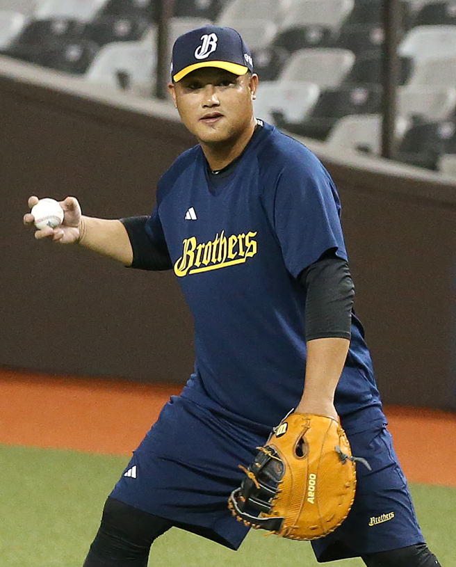 中信兄弟内野手陈俊秀。（赵双杰摄）