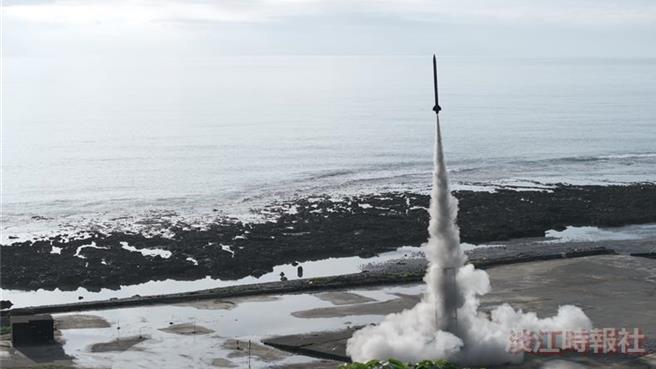 淡江大學宣告設置太空科技研究中心，圖為淡江第二次發射的火箭Jessie。（國家太空中心提供／李怡芸台北傳真）