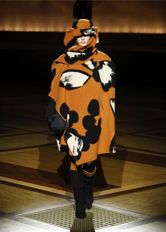 充满狂野印花，精力旺盛的Vigor。（Issey Miyake提供／黄唯淯台北传真）