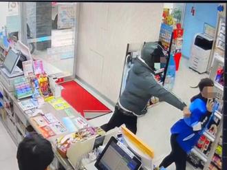 没带身分证想换发票…奥客兑换发票不成怒推超商店员