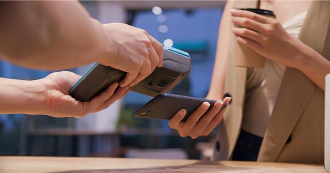 大陆网联清算公司表示，将支持更多境内主流钱包上线「外卡内绑」，持续扩大「外包内用」的国家和地区覆盖面。（示意图:shutterstock/达志）