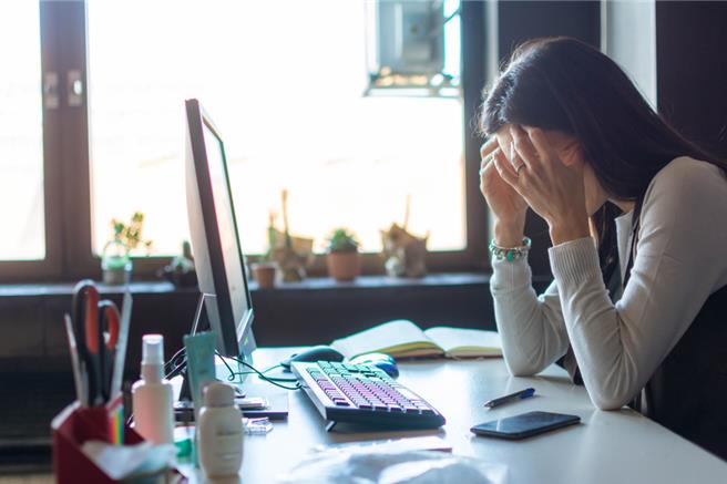 如何界定「隐形加班」？大陆三部门联合发布典型案例。（图:Shutterstock／达志）