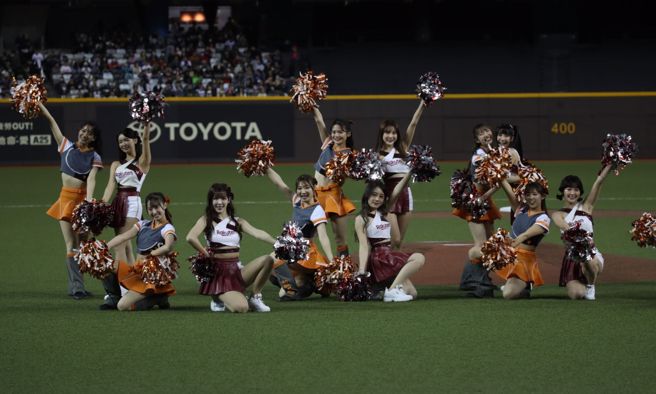 乐天桃猿3日与读卖巨人交流赛吸引30890人进场。（陈君玮摄）