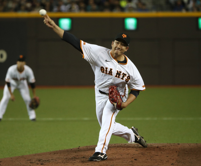 读卖巨人投手菅野智之。（刘宗龙摄）