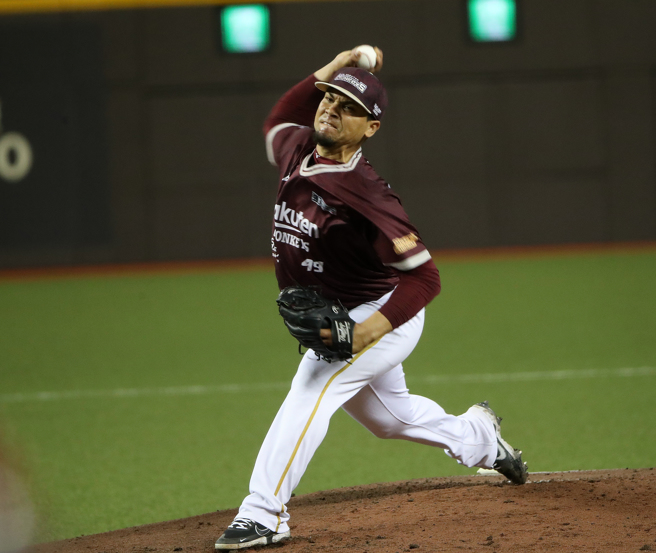 乐天桃猿投手威能帝。（刘宗龙摄）