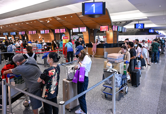 一名旅客原訂3日下午要飛往日本仙台，結果因桃機塞機，導致航班被迫取消。（示意圖／資料照）