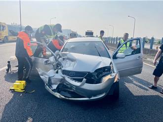 跑跑卡丁車真人版！休旅車偏移車道3車連環撞釀3傷